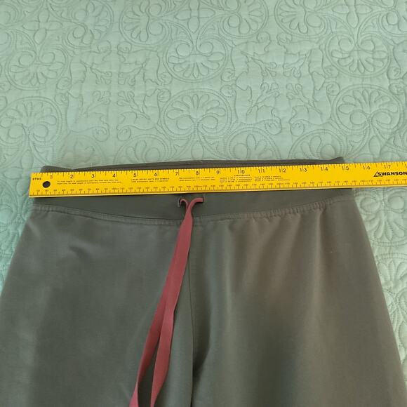 Figs Technical Womens Catarina Top and Livingston Pant Set Moss Size Small - Picture 12 of 16